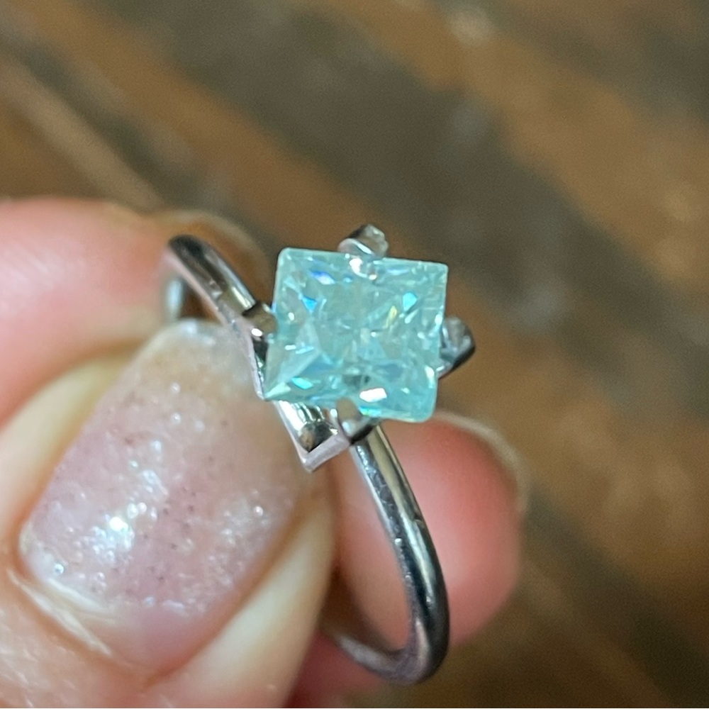 1.05 ctw Natural Diamond • Light Blueish-Green / Princess Cut • RETAIL $2,947USD - Picture 6 of 13
